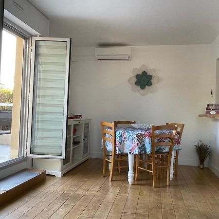 T2 Boulouris -St Raphael, 150 Metres De La Mer Saint-Raphael  Luaran gambar